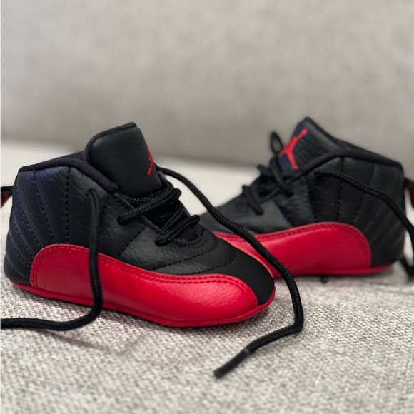 Jordan Baby Crib Shoes - Picture 2 of 8